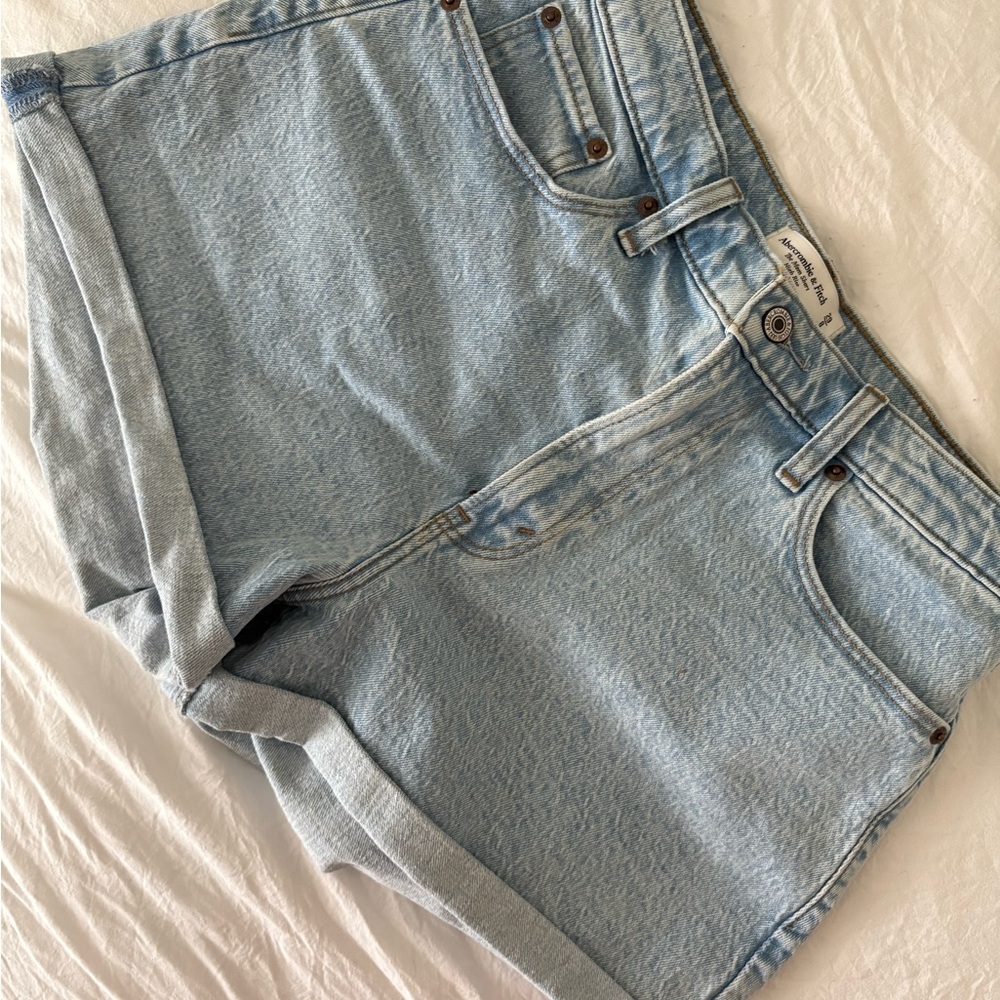 Abercrombie & Fitch: The Mom Short High Rise. Light Blue Rolled Hem Denim Shorts